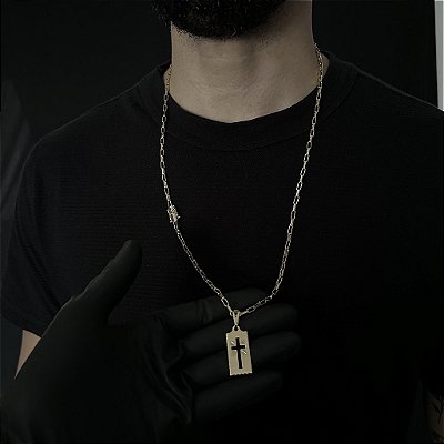 CORRENTE  TIJOLINHO ALONGADO (3mm - 18G 70 cm) + PINGENTE PLACA CRUZ VAZADA- BANHO DE OURO 18k