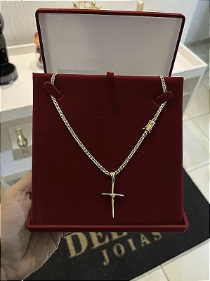 CORRENTE LACRAIA (2MM - 50, 60cm ou 70cm) + PINGENTE CRUZ AMARRADA  - BANHADO A OURO 18k