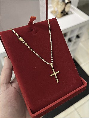 CORRENTE CADEADO (2MM - 50, 60cm ou 70cm) + PINGENTE CRUCIFIXO P   - BANHADO A OURO 18k