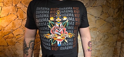 PRÉ-VENDA - Camiseta Tough Times - Preta