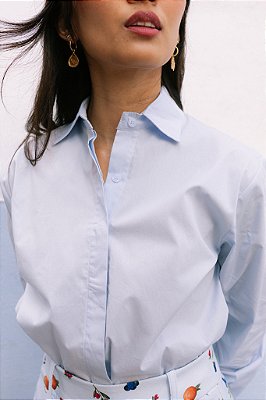 Camisa de algodão azul claro