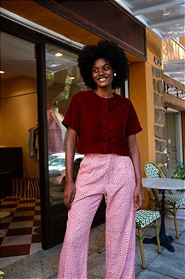 Calça wide berry