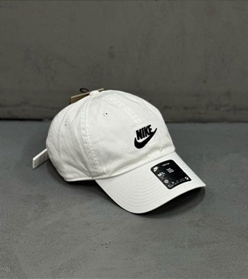 Boné Nike Club  Unissex Juvenil ( Branco )