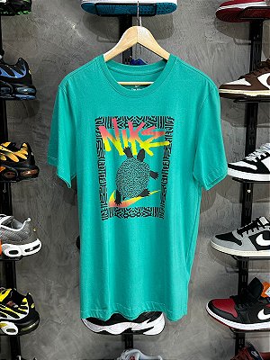 CAMISETA NIKE LOGO TARTARUGA (VERDE)