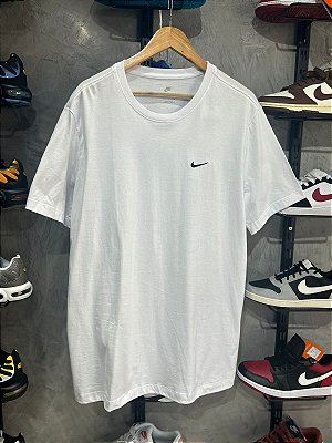 CAMISETA NIKE SPORTSWEAR BRANCA
