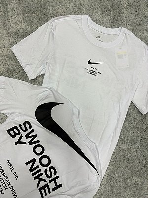 Camiseta Nike Sportswear Big Swoosh Branca