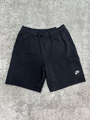 BERMUDA MOLETOM NIKE CARGO PRETA