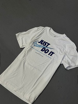 CAMISETA NIKE JUST DO IT ENGINEERED BRANCA