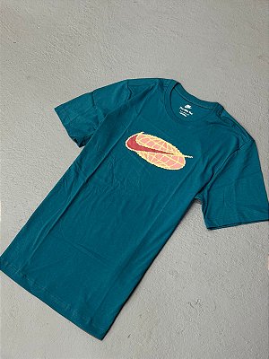 CAMISETA NIKE PIXEL PLANET ESMERALDA