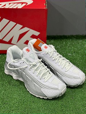 TÊNIS NIKE SHOX R4 BRANCO/PRATA