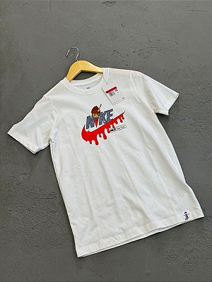 CAMISETA INFANTIL NIKE TREAT YOUR SOLE