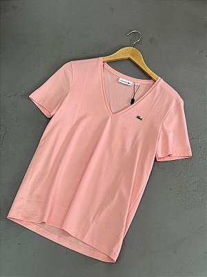 CAMISETA LACOSTE GOLA V FEMININA ROSÊ