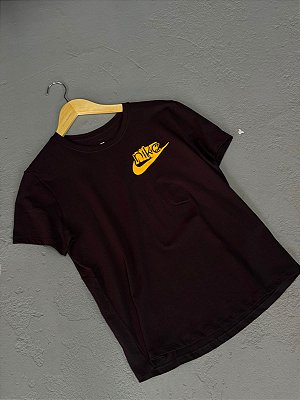 CAMISETA NIKE SPORTSWEAR CLUB FEMININA