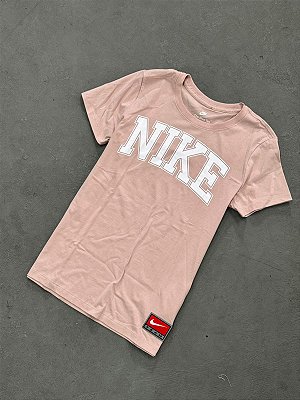 CAMISETA BIG NIKE ROSÊ FEMININA