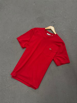 Camiseta Lacoste Classic Fit com Bolso ( Vermelha)