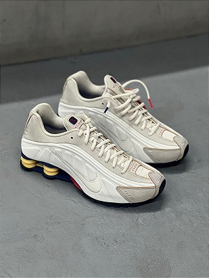 Tênis  Nike Shox R4 Premium Light Iron Ore and Phantom
