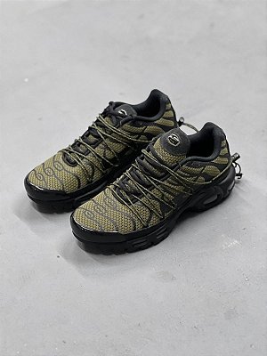 Tênis Nike Air Max Plus Utility Medium Olive