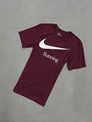 CAMISETA NIKE RUNNING VINHO