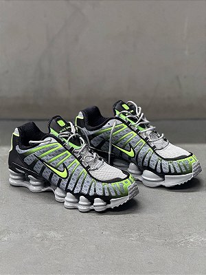 TÊNIS NIKE SHOX TL 12 MOLAS " WOLF GREY "