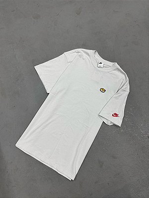 CAMISETA NIKE " AIR MAX PLUS TN " BRANCA