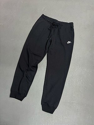 CALÇA NIKE CLUB SPORTSWEAR PRETA
