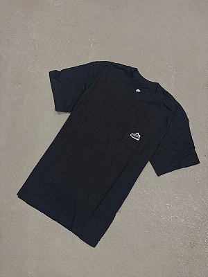 CAMISETA NIKE AIR MAX UPTEMPO PATCH PRETA