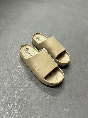 Chinelo Nike Calm Slide kaki