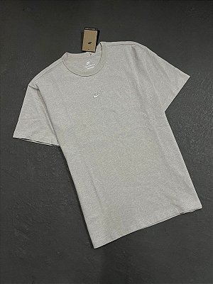 Camiseta Nike Sportswear Premium Essentials