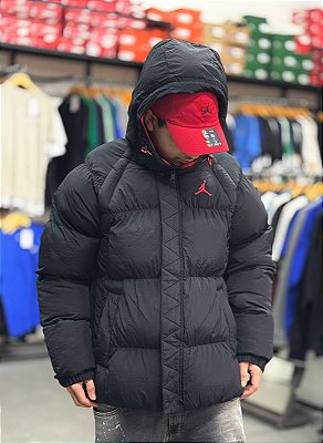 Jaqueta Jordan Essential Puffer Black/Fire Red