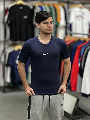 CAMISETA NIKE PRO AZUL MARINHO