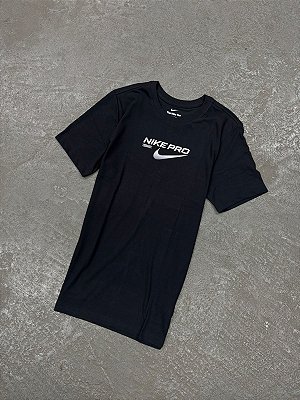 CAMISETA NIKE PRO ENGINEERED PRETA