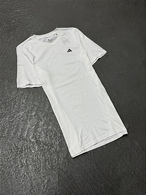 Camiseta Adidas Amplifier Tee (Branca)