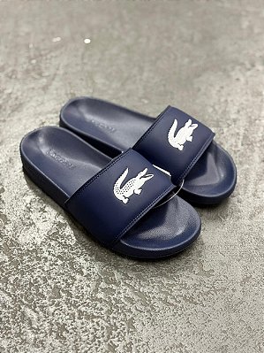 Chinelo Slide Lacoste Serve CMA (Azul Marinho)