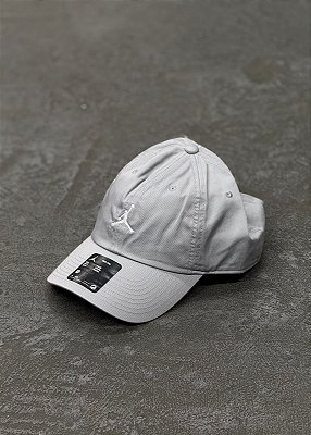 Boné Nike Jordan Club Cinza M/L