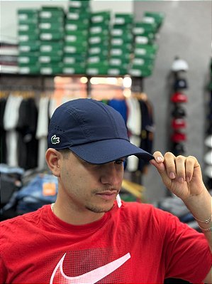 BONÉ LACOSTE SPORT 2026 AZUL MARINHO CROC 3D