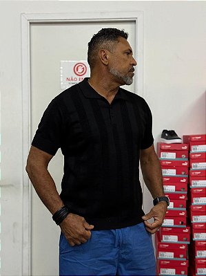 POLO CANELADA PADRÃO ZARA 3 BOTÕES PRETA