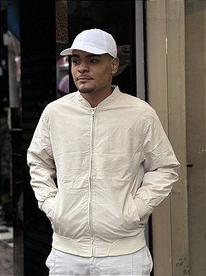 JAQUETA PADRÃO ZARA DE TACTEL (AREIA)