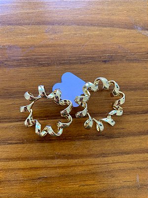 Brinco dourado