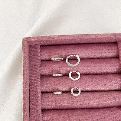 Trio de argolas cravejadas