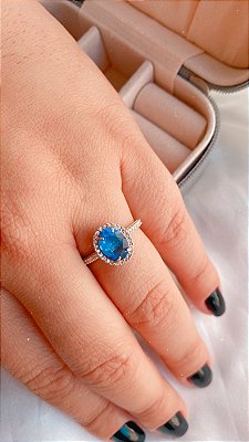 Anel Oval Zircônia Grande Luxo Azul