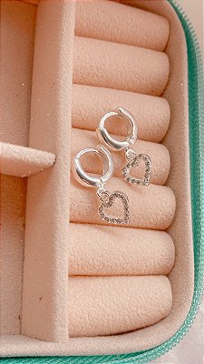 Brinco Argola com Coração Cravejado 8mm