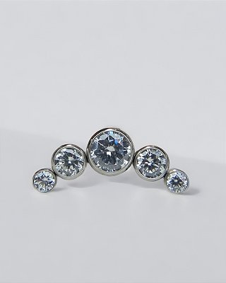 Piercing Cluster com Zircônias Cúbicas Luma - Titânio