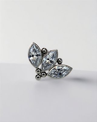 Piercing Labret Navete Ornamentado com Zircônias Cúbicas - Titânio