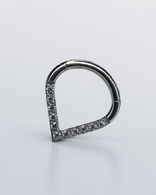 Piercing Argola Gota com Zircônias Cravejadas - Titânio