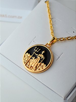 Corrente Exú preto - cadeado - banhado a ouro 18k
