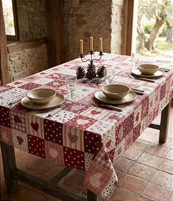 Toalha de Mesa Quadrada Sob Medida Mil Corações Patchwork