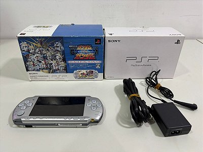 Console PSP-3000 Edição Gundam VS. Gundam Silver - PSP Com Detalhes