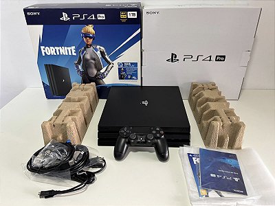 Console Playstation 4 Pro Bundle Fortnite 1TB - PS4 Pro