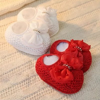 Kit 2 Sapatinhos Bebê de Tricô Luxo Recém-nascido