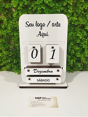 Calendário de mesa permanente personalizado com logomarca